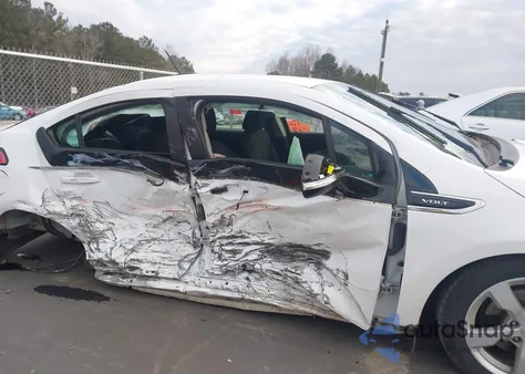 2015 Chevrolet Volt z USA, uszkodzony, nr VIN 1G1RC6E40FU124468